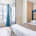 District Republique 2* باريس