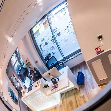 District République Hotel Paris