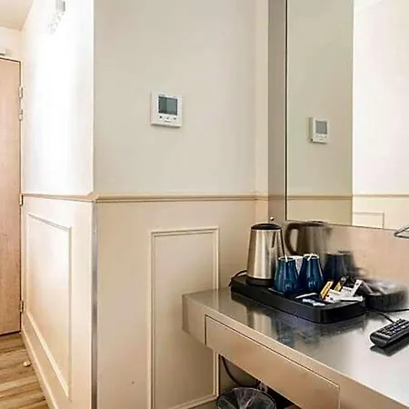 District Republique Hotel 2*
