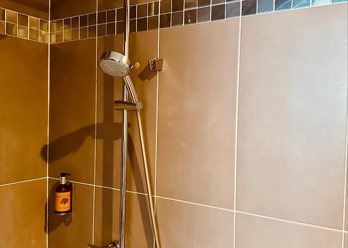 District Republique Hotel 2*