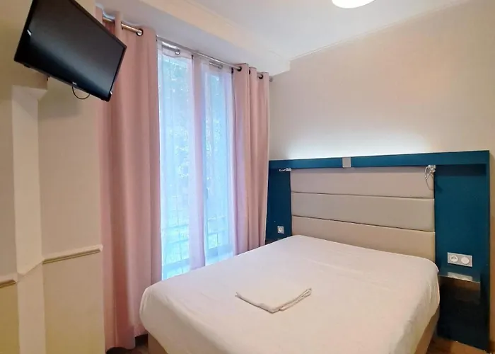 Hotel District Republique