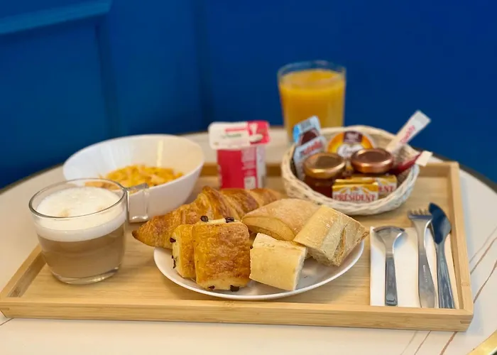 Hotel District Republique