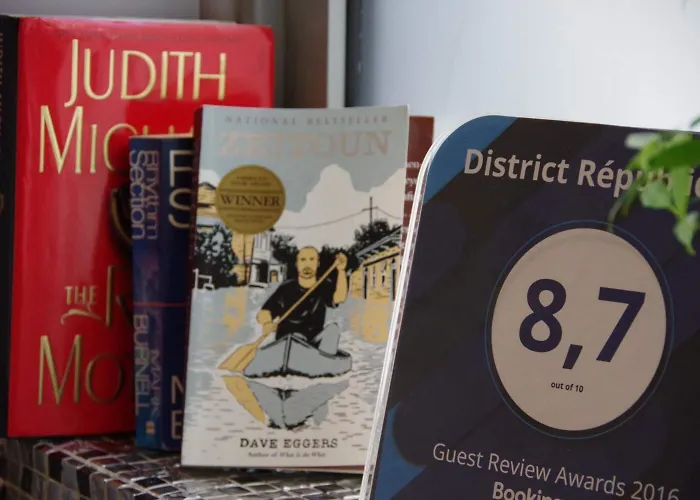 Hotel District Republique 2*