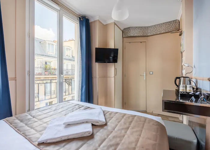 Hotel District Republique Parigi