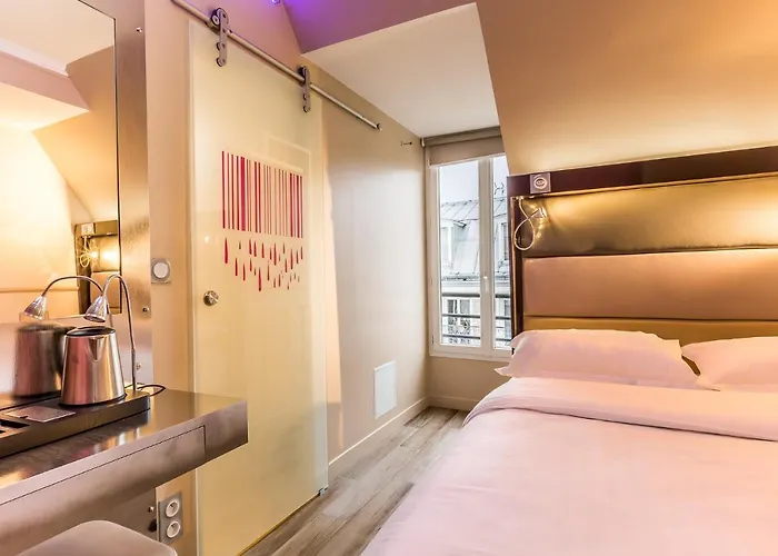 Hotel District Republique