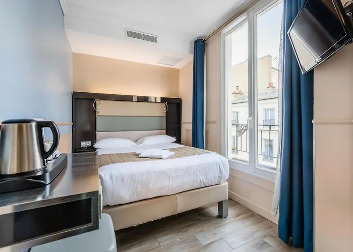 District Republique Hotel