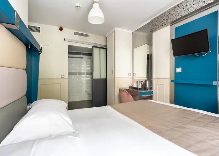 Hotel District Republique