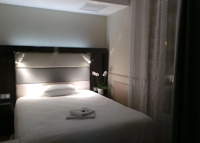 District Republique Hotel 2*