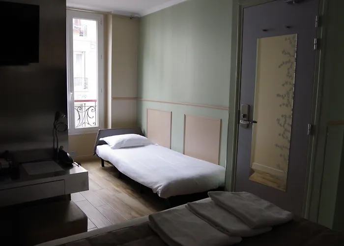 Hotel District Republique